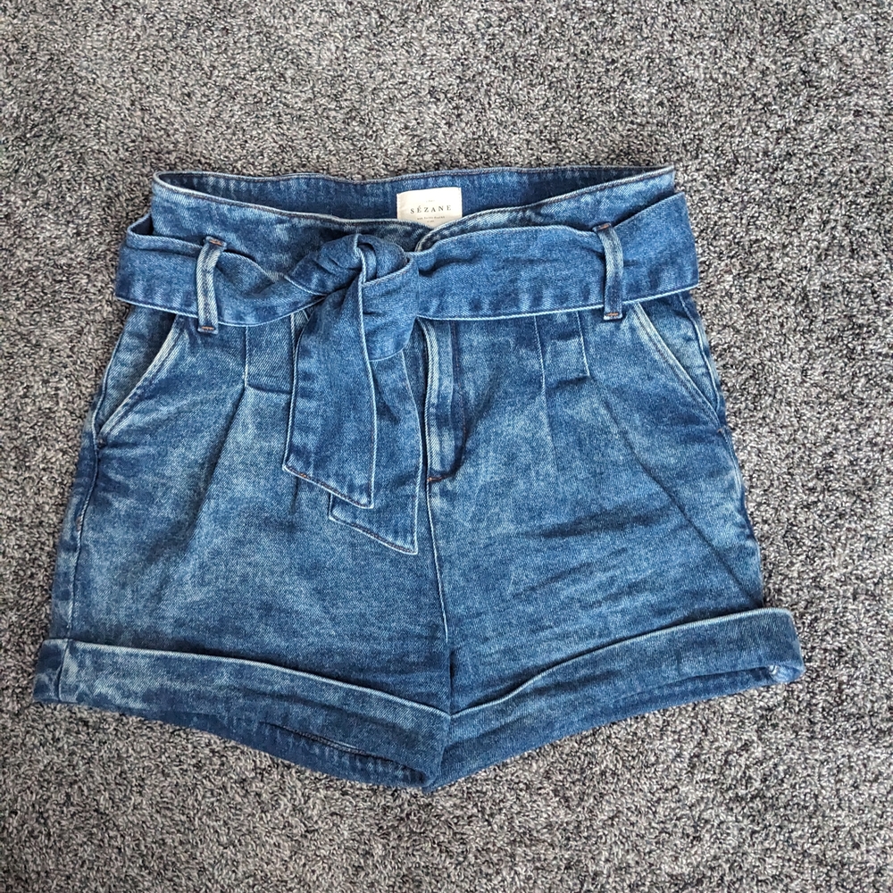 Sezane Alvino Shorts (36) - Picture 3 of 10